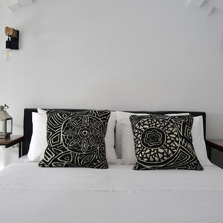 Queen 4 Apartment In The Heart Of The Corfu Historical Old Town Center Exterior photo
