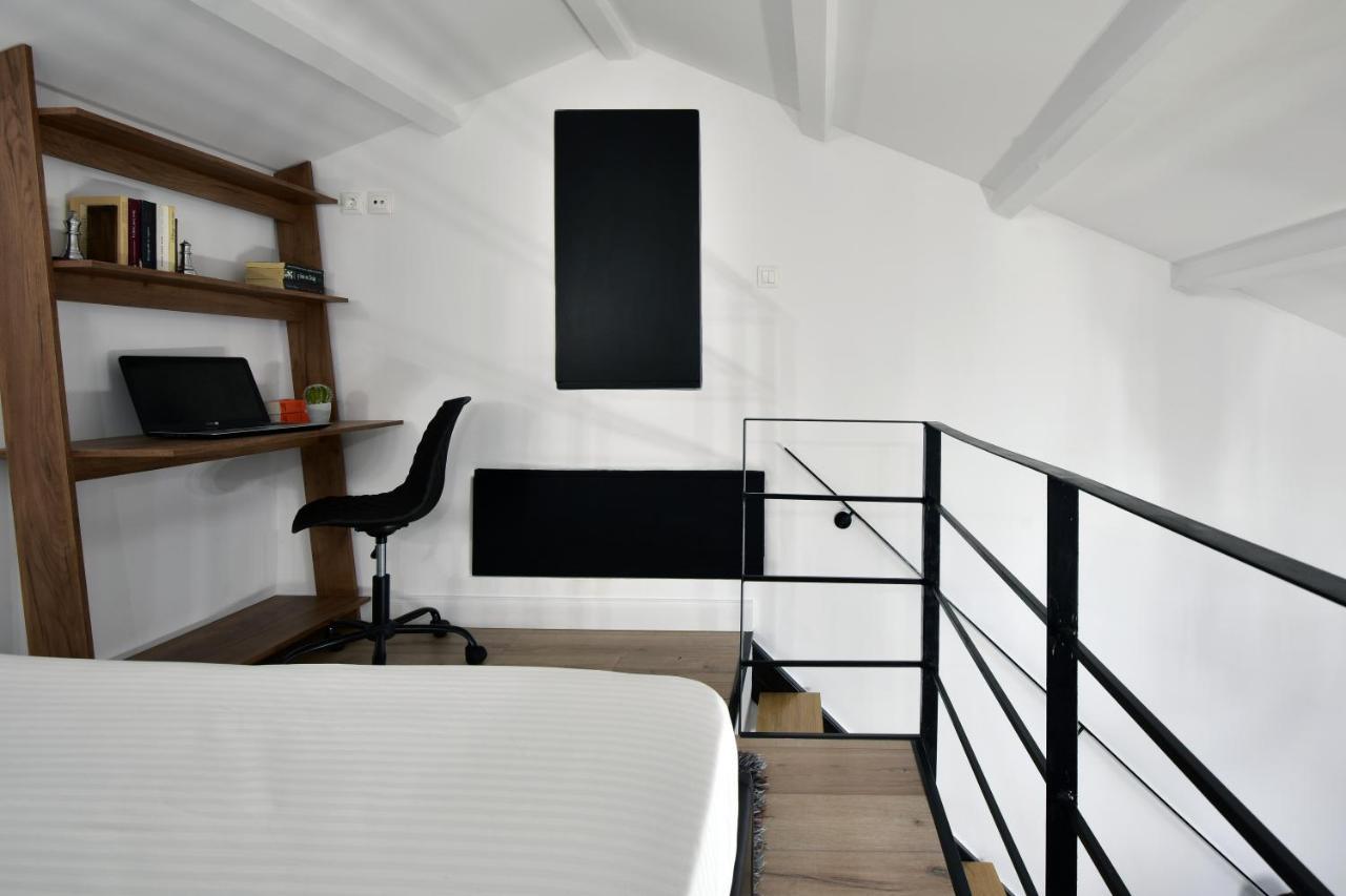 Queen 4 Apartment In The Heart Of The Corfu Historical Old Town Center Exterior photo